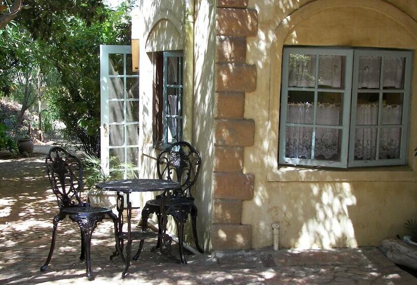 بنسيون Aurora Guest Units