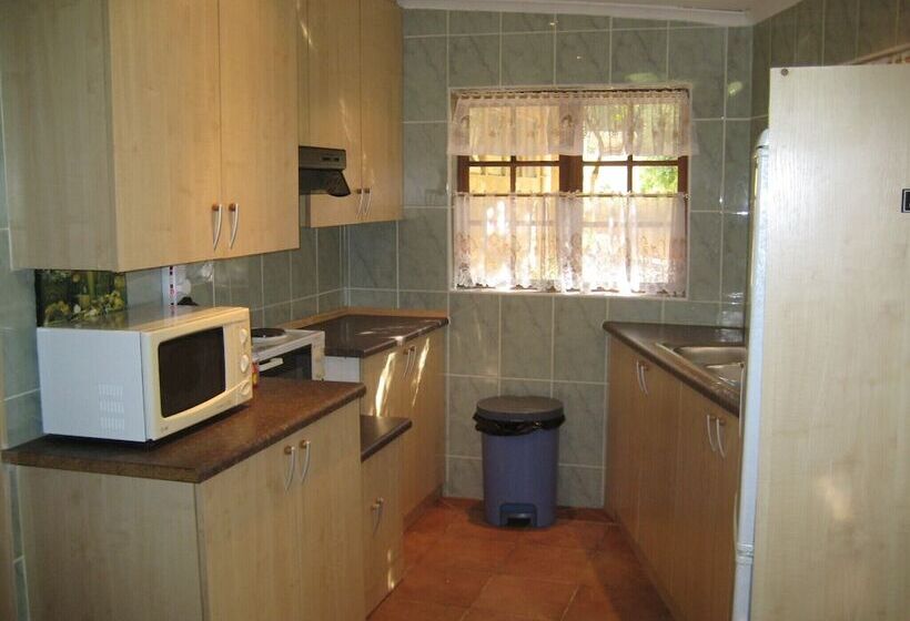 بنسيون Aurora Guest Units