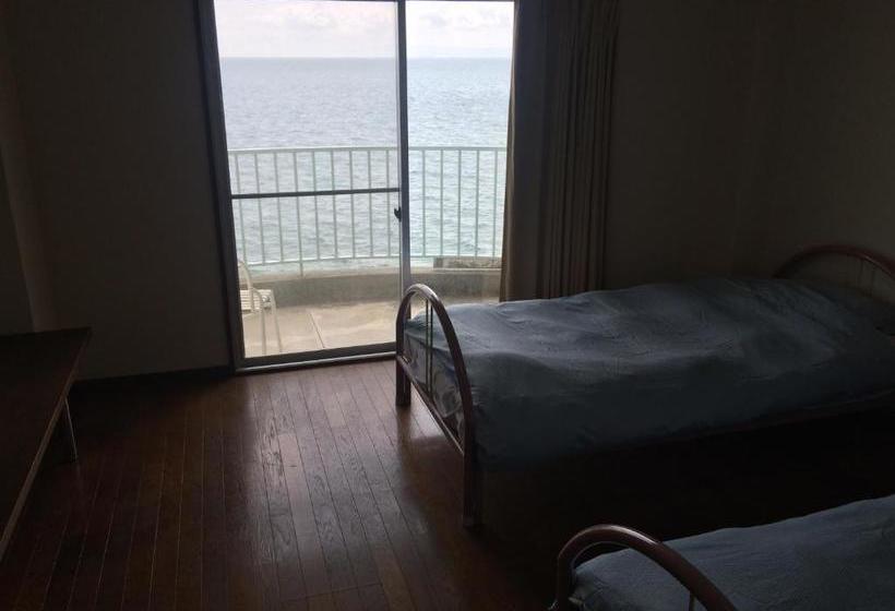بنسيون Awaji Tt House Pacific Over Seas