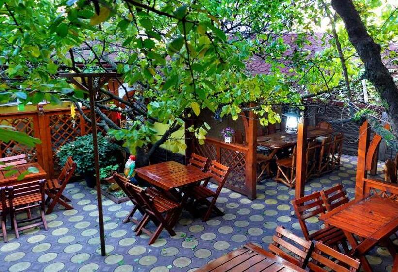 بنسيون Casa Belazur