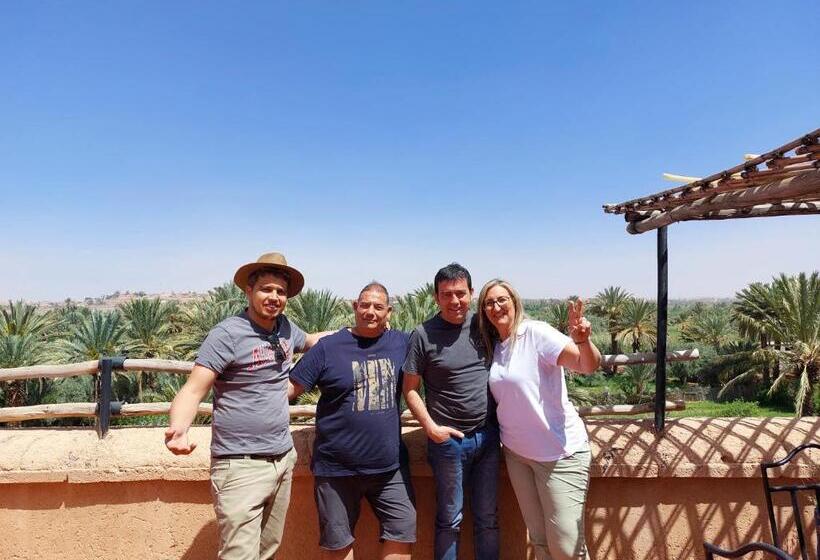 پانسیون Cinema Riad