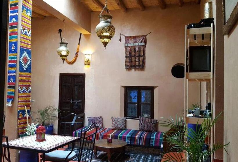 پانسیون Cinema Riad