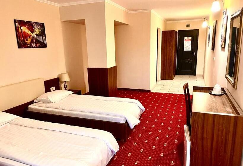 Пансион Complex Azar