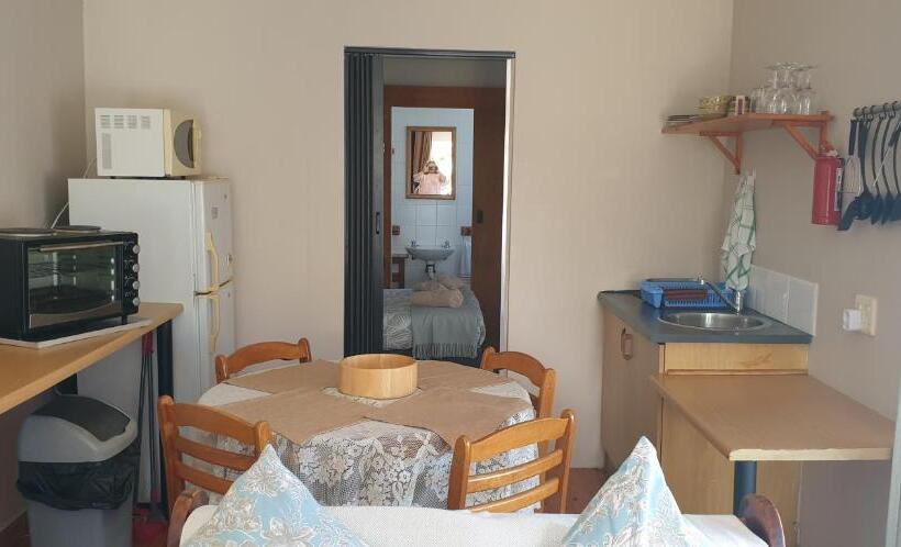 پانسیون Copperpot Guesthouse