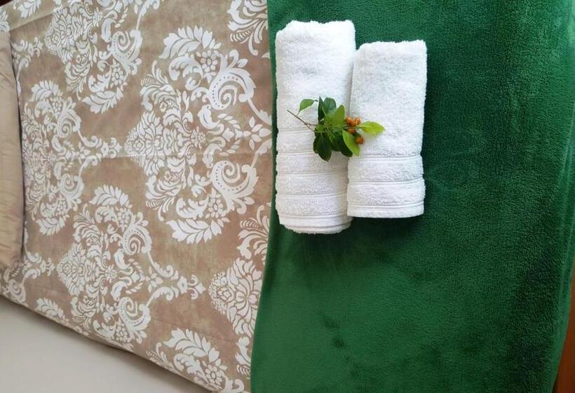 Пансион Copperpot Guesthouse