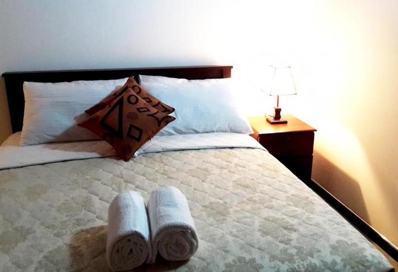 بنسيون Igloo Airport Villa