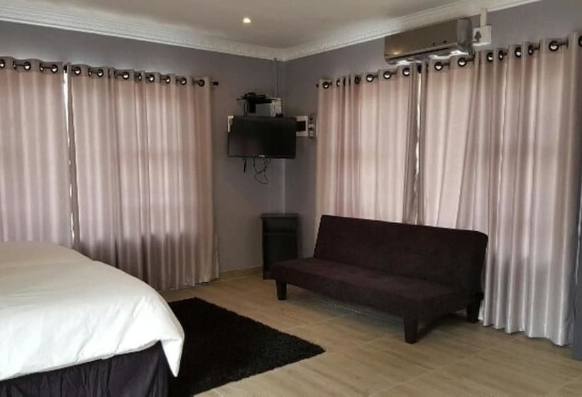 פנסיון The Green Olive Guesthouse