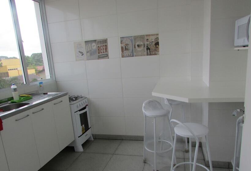 פנסיון Villa Tata Suítes Ltda