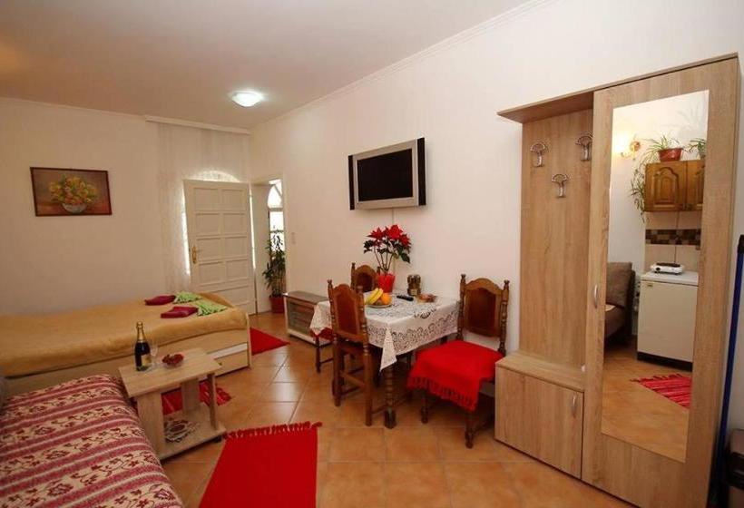 پانسیون 3 Platana