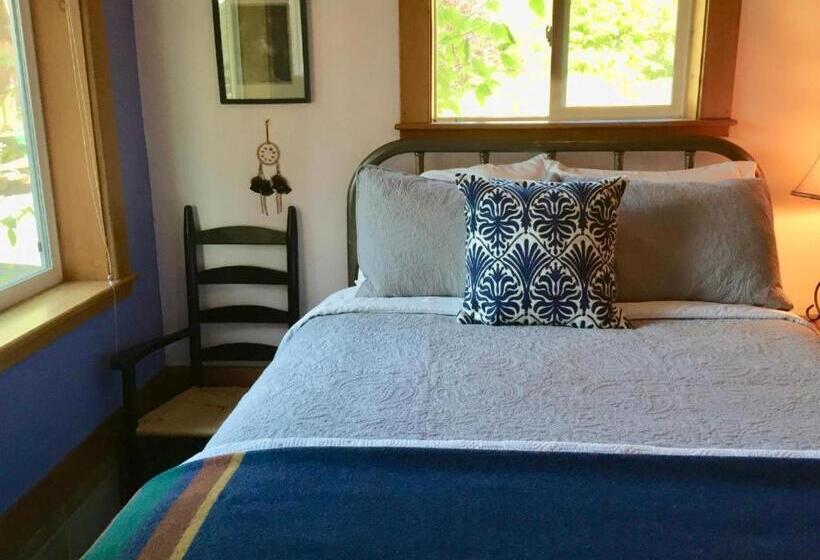 بنسيون Bond Ranch Retreat