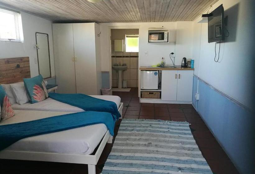 펜션 Due South Guest House