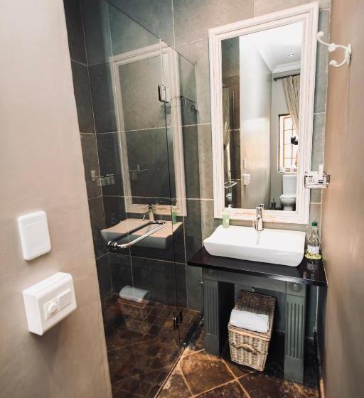 פנסיון Godiva Spa & Guesthouse