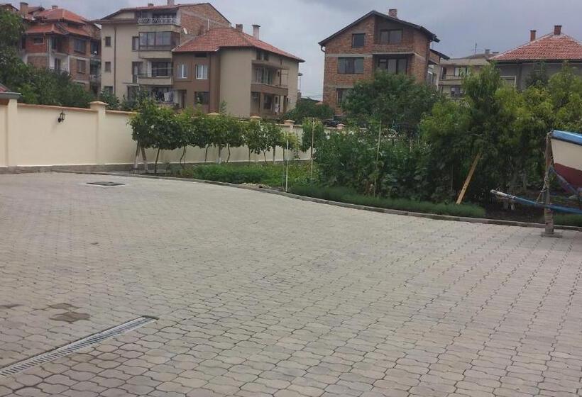 펜션 Guest House Markovi Aheloy