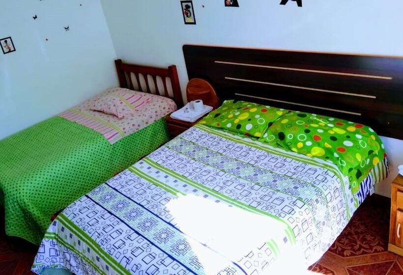 پانسیون Hostal El Parque
