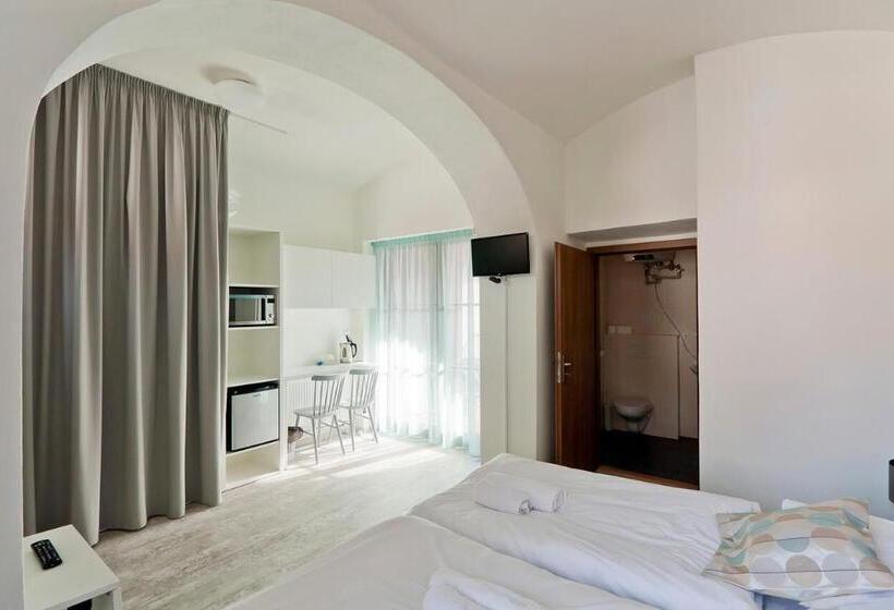 پانسیون Městský Penzion Mikulov