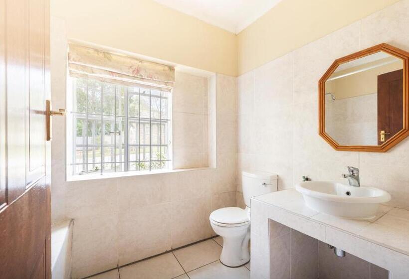 پانسیون Oak Lodge Guest House