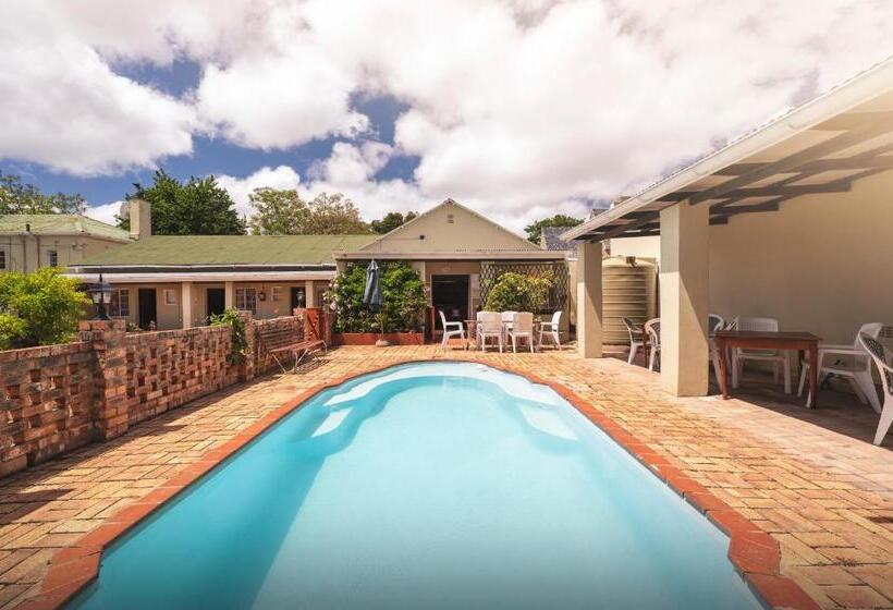 پانسیون Oak Lodge Guest House