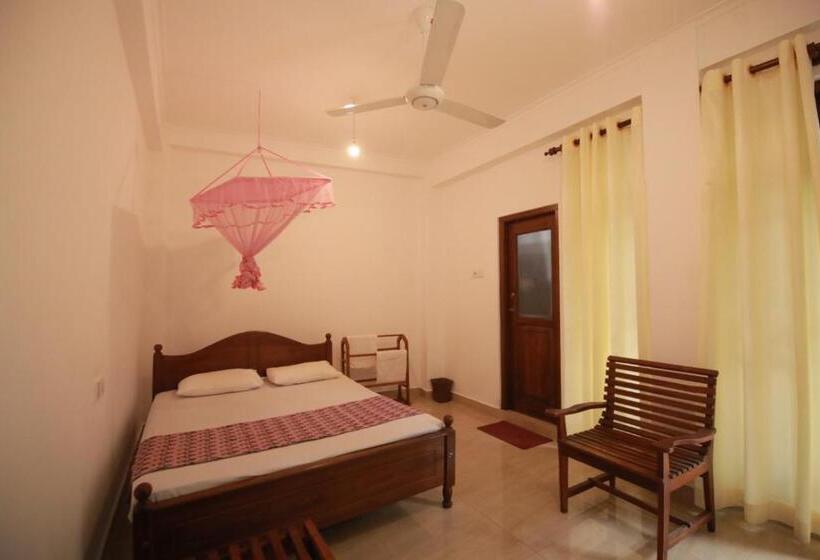 Пансион Renuka Inn