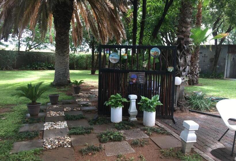 ペンション Villa Lin Zane