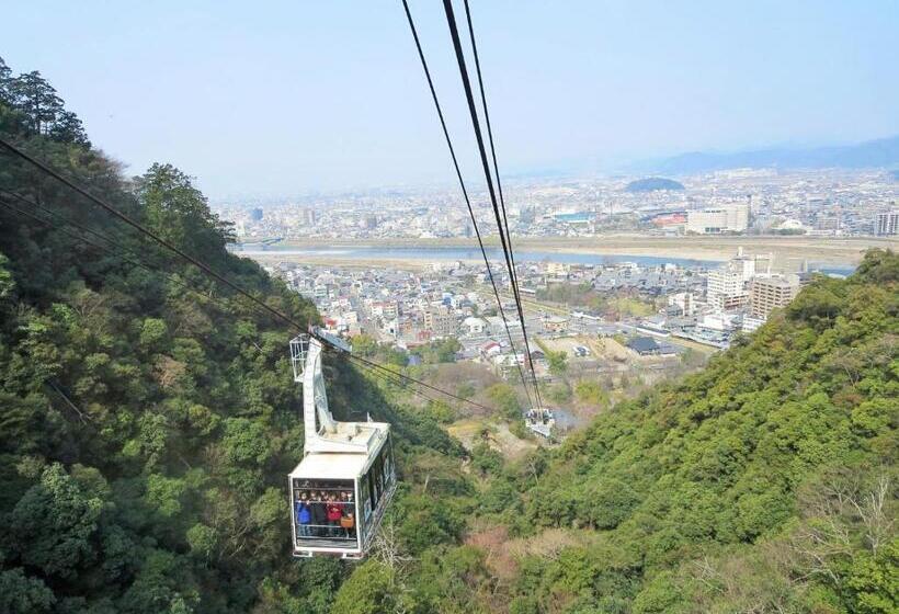 ホテル Tiger & Dragon 男塾ホテルグループ