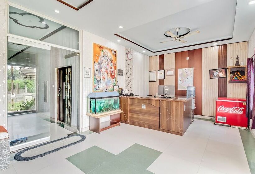 هاستل Treebo Trip Banshi