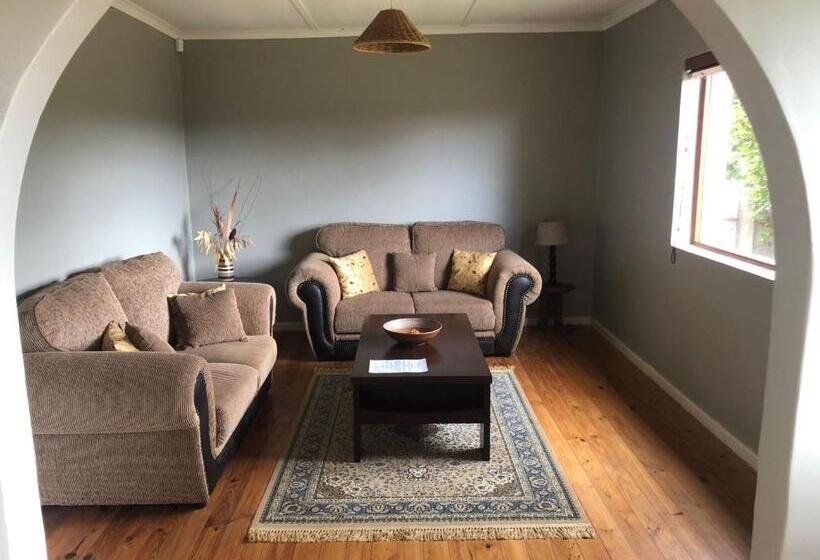 בית מלון כפרי Inn On Highlands