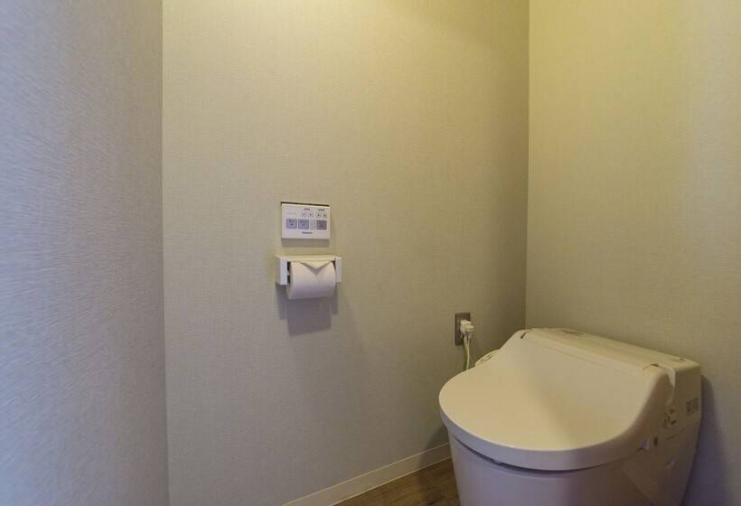 Mr. Kinjo Inn D Buil