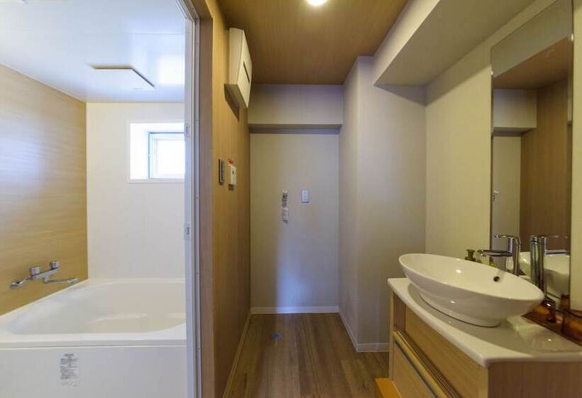 Mr. Kinjo Inn D Buil