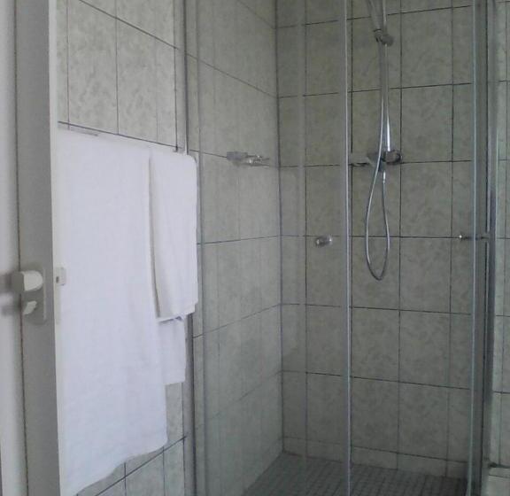 פנסיון Aliwal Villa Guest Lodge