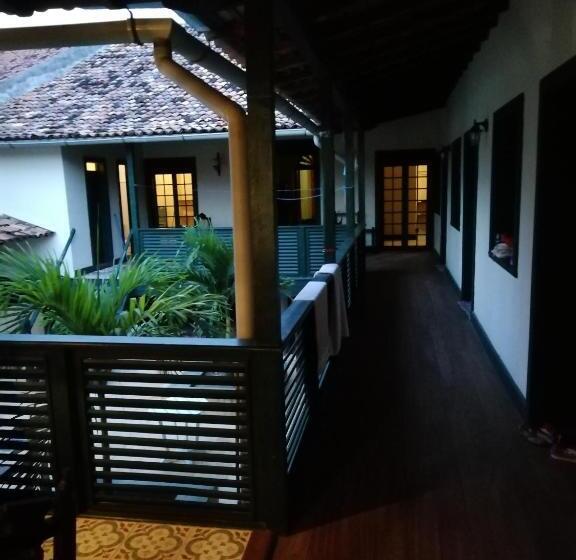 بنسيون Casa Frankie