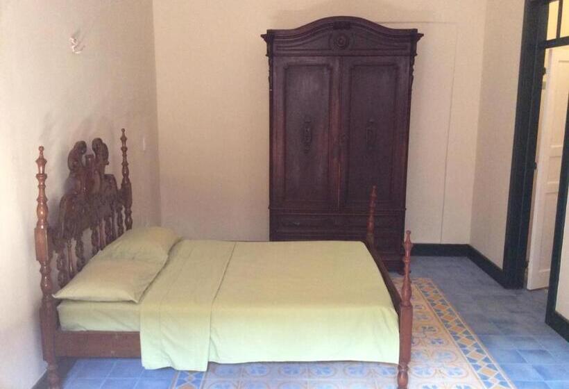 بنسيون Casa Frankie