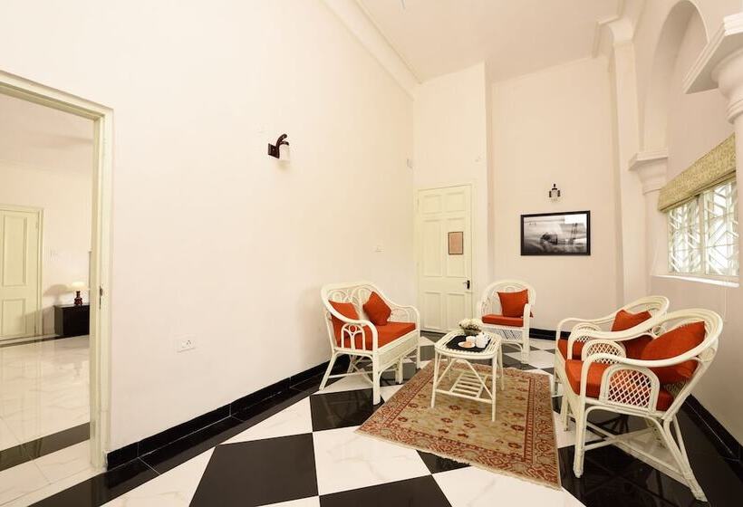 بنسيون Chowdhury's Guest House