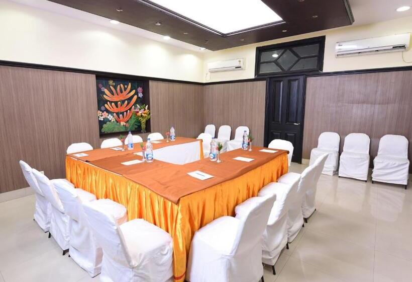 بنسيون Chowdhury's Guest House