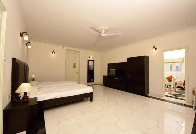 بنسيون Chowdhury's Guest House