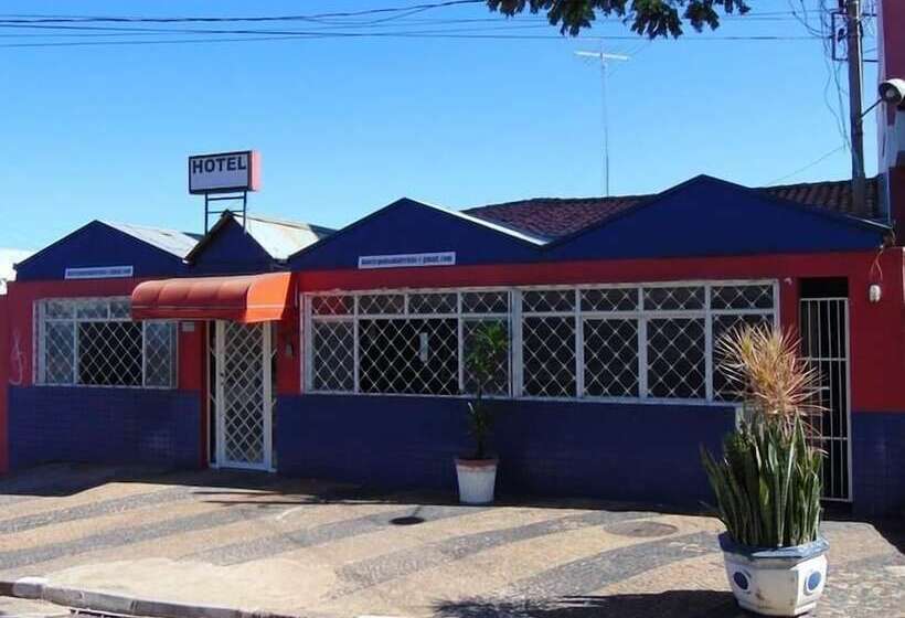 פנסיון E Pousada Freitas