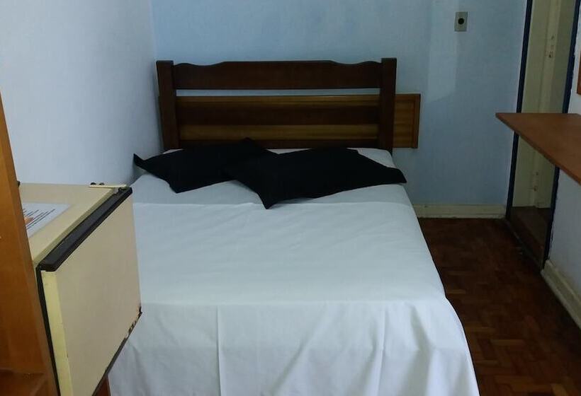 פנסיון E Pousada Freitas