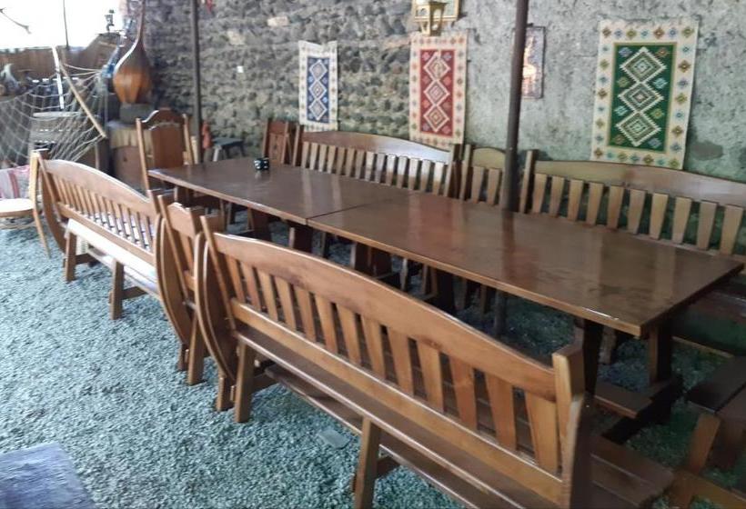 پانسیون Guest House Gzirishvili