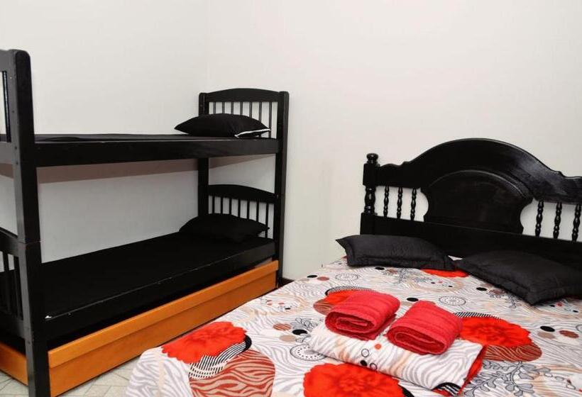 פנסיון Suite De Férias