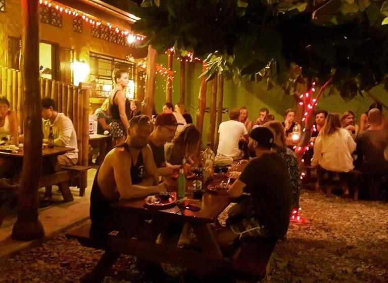 ペンション Red Pepper Popoyo