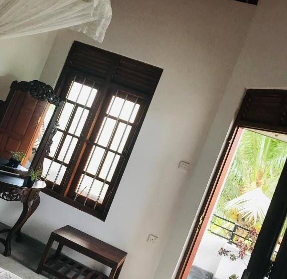 بنسيون Royal Resort