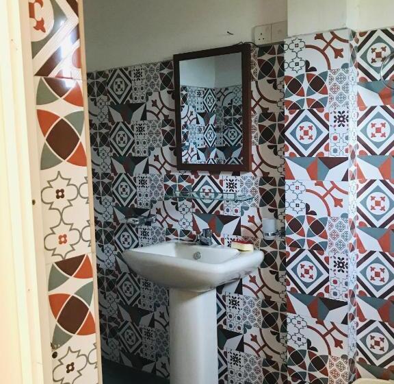 بنسيون Royal Resort