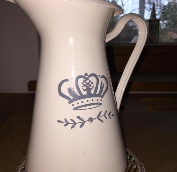 Общежитие Bed & Breakfast Region Murtensee