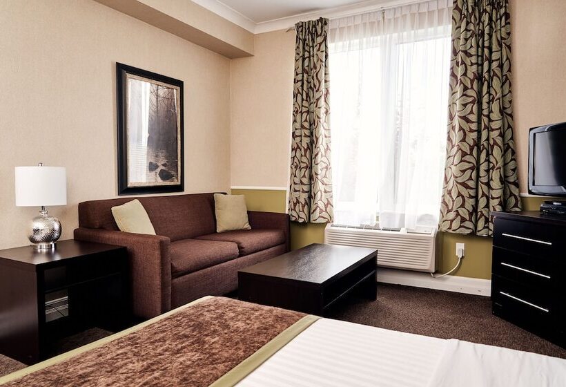 فندق صغير Riverrock Inn & Conference Centre