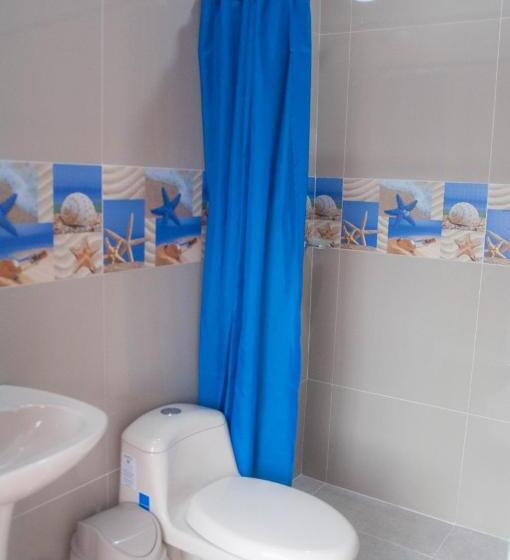 ユースホステル Roxi S Place