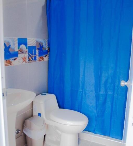 ユースホステル Roxi S Place