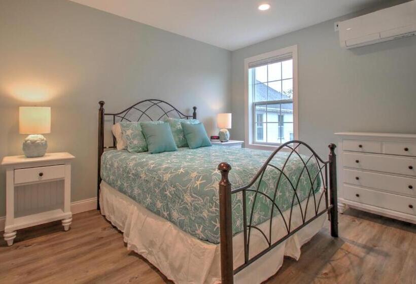 Atlantic Ocean Suites