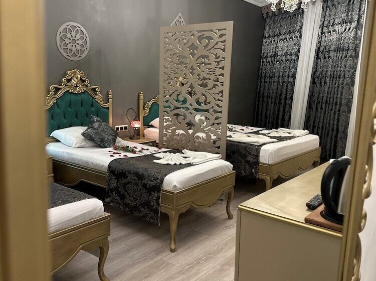 هتل Ethnica Suites