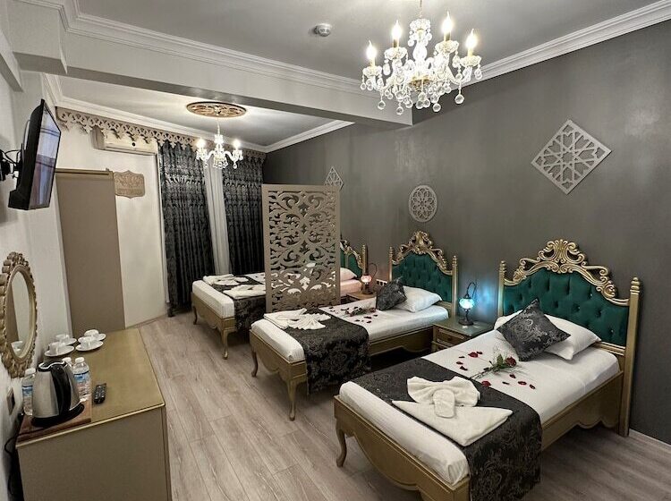 هتل Ethnica Suites