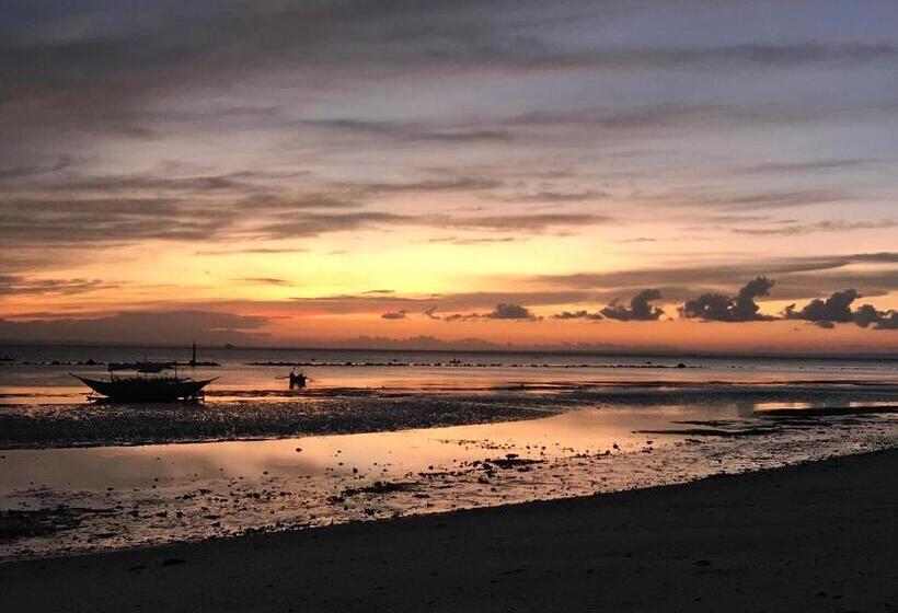 پانسیون Anaya Beach Resort