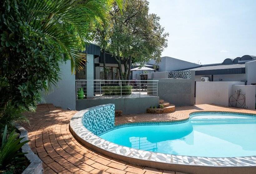 פנסיון Casa Albergo Corporate Guest House